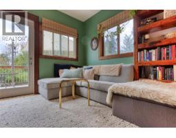 1677 Second Avenue, Rossland, BC V0G1Y0 Photo 11