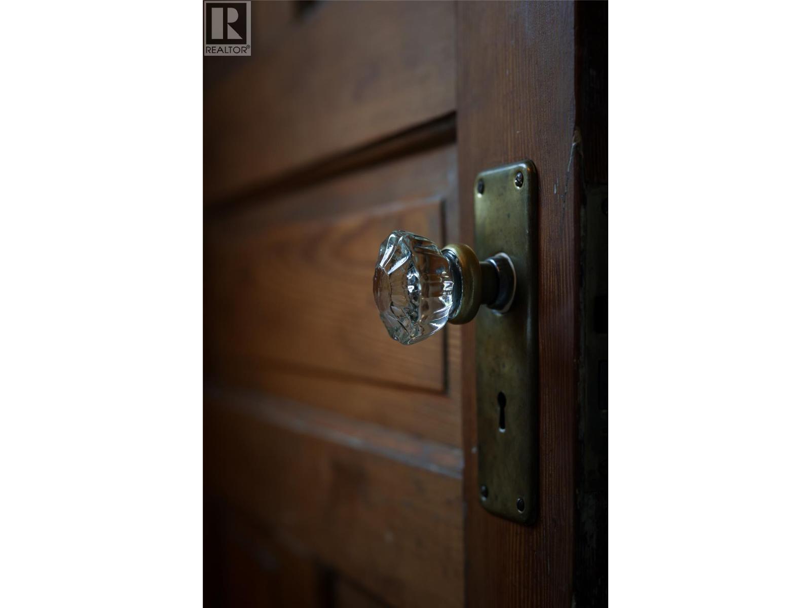 1677 SECOND Avenue - Image 26