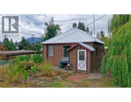 1677 Second Avenue, Rossland, BC V0G1Y0 Photo 42