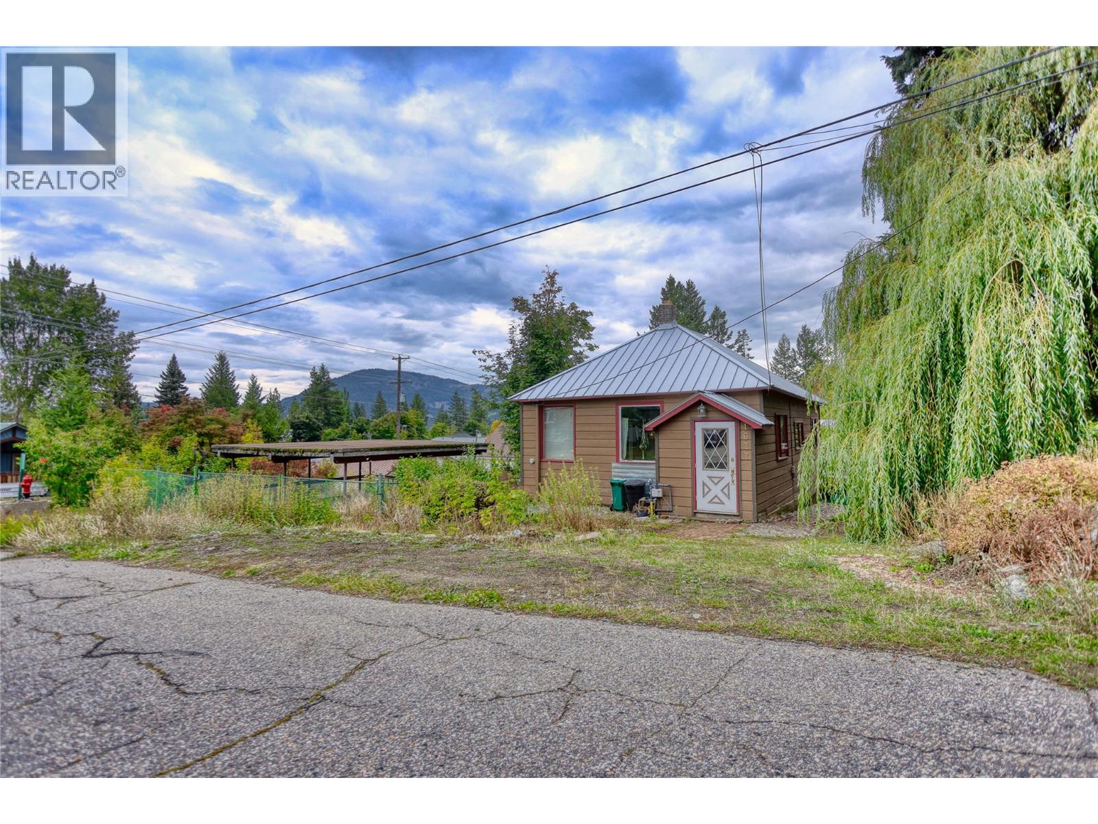 1677 SECOND Avenue - Image 33
