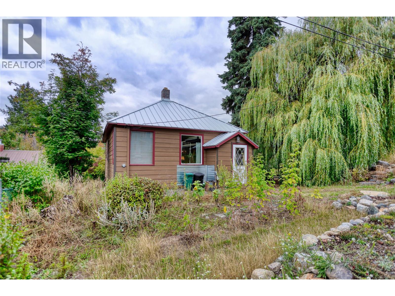 1677 SECOND Avenue - Image 32