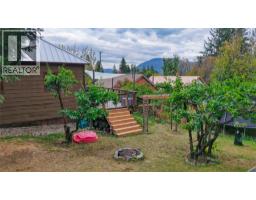 1677 Second Avenue, Rossland, BC V0G1Y0 Photo 17