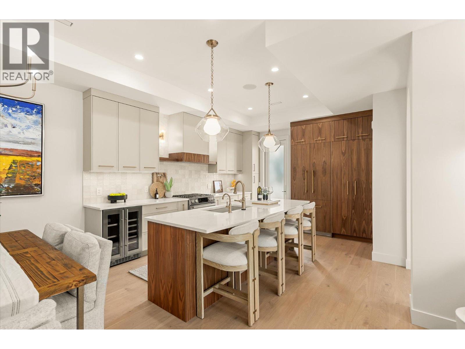 1 2435 Taylor Crescent, Kelowna