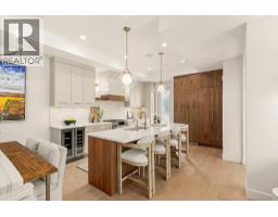 5pc Ensuite bath - 2435 Taylor Crescent Unit# 1, Kelowna, BC V1Y1L9 Photo 6