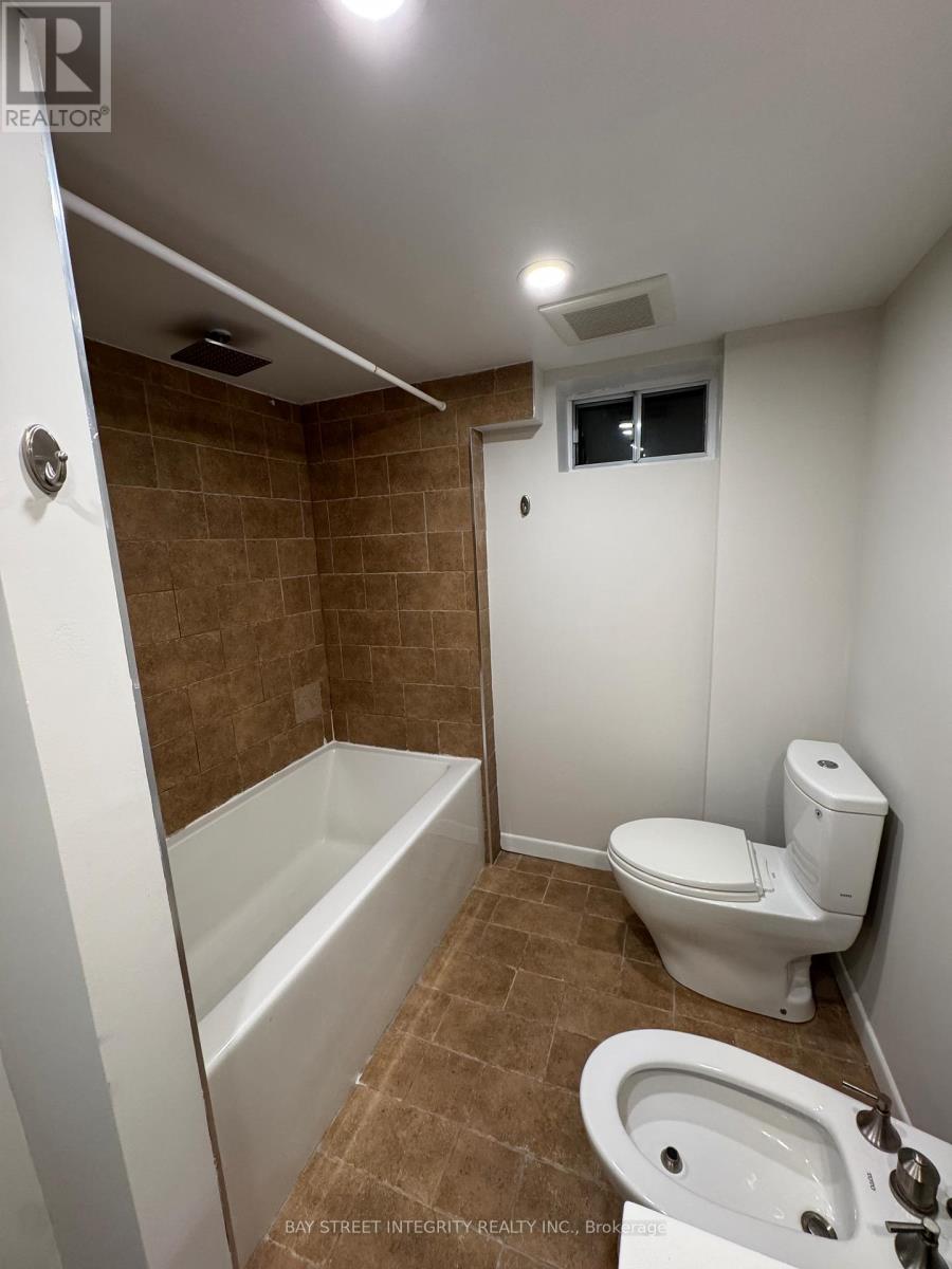 244 KING EDWARD AVENUE, Toronto (Woodbine-Lumsden) — photo 10