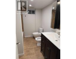 244 King Edward Avenue, Toronto, ON M4C5K1 Photo 9