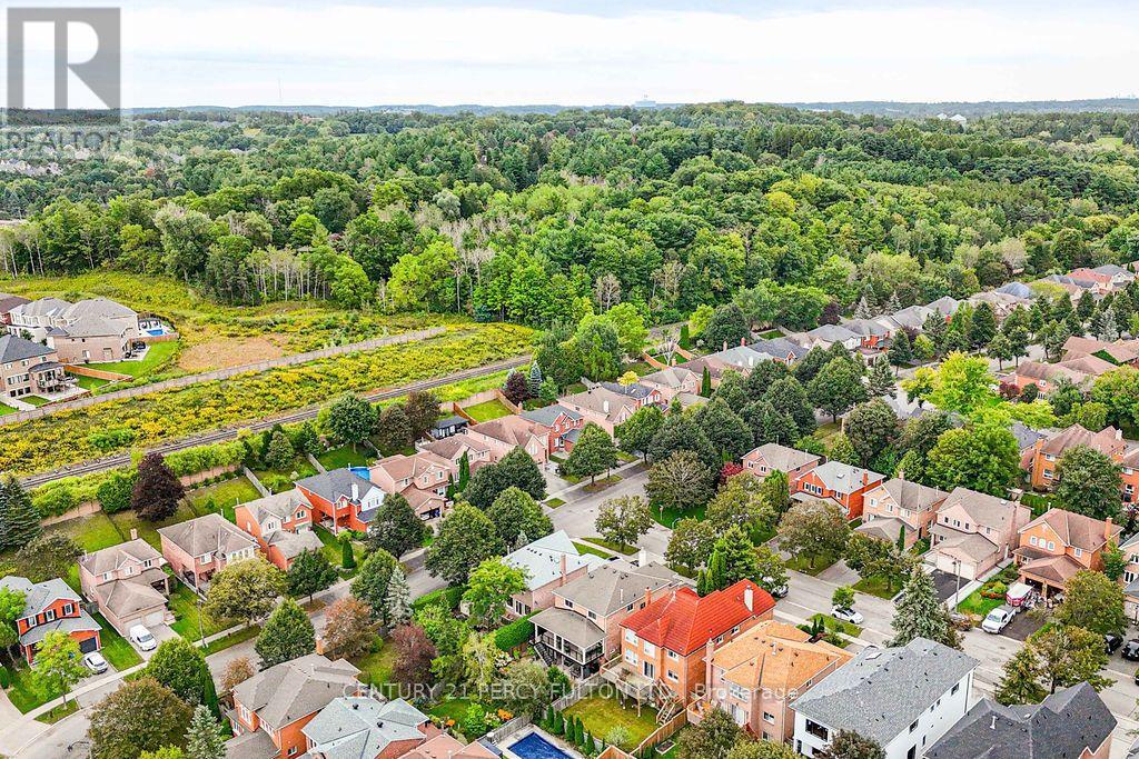 84 LORAVIEW LANE - Image 31