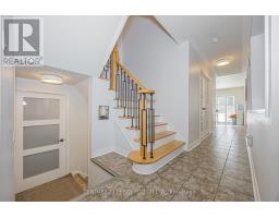 Family room - 84 Loraview Lane, Aurora, ON L4G6N5 Photo 8