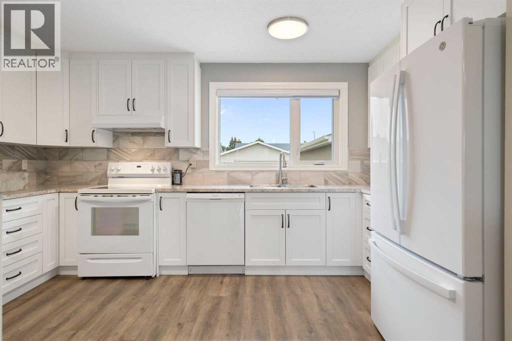 5259 Rundleview Road NE - 15