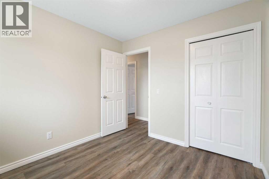 5259 Rundleview Road NE - 24
