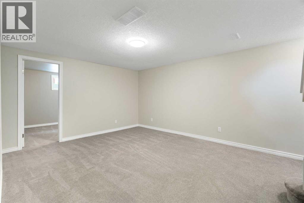 5259 Rundleview Road NE - 31