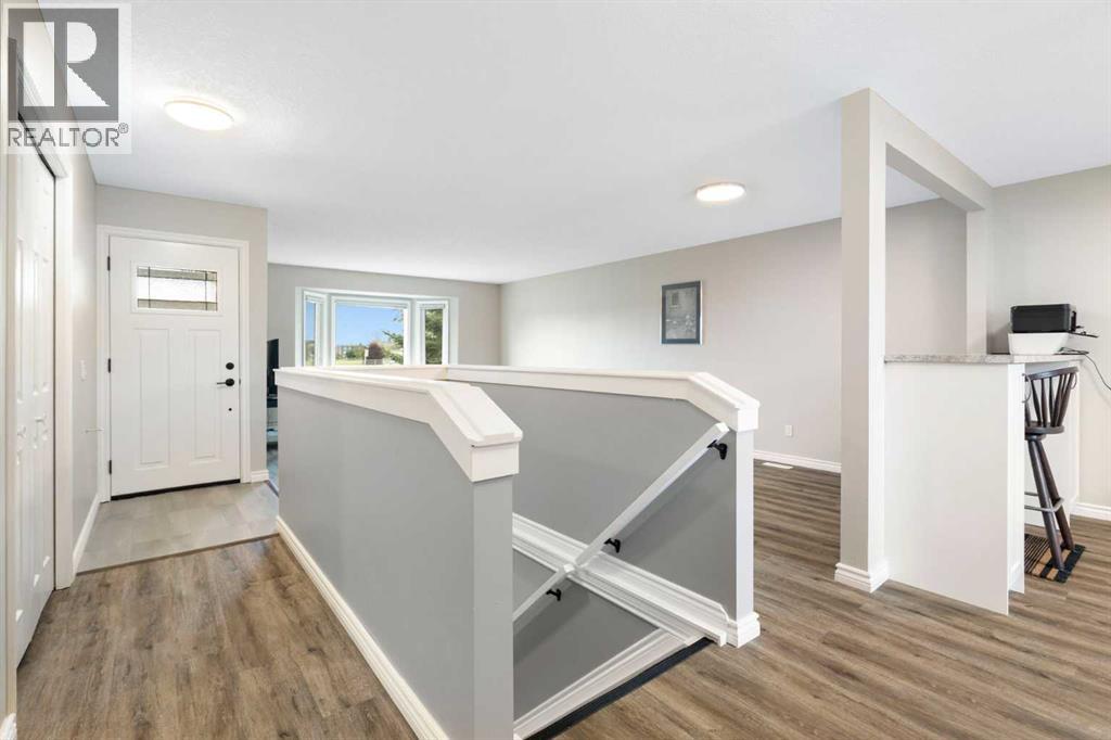 5259 Rundleview Road NE - 6