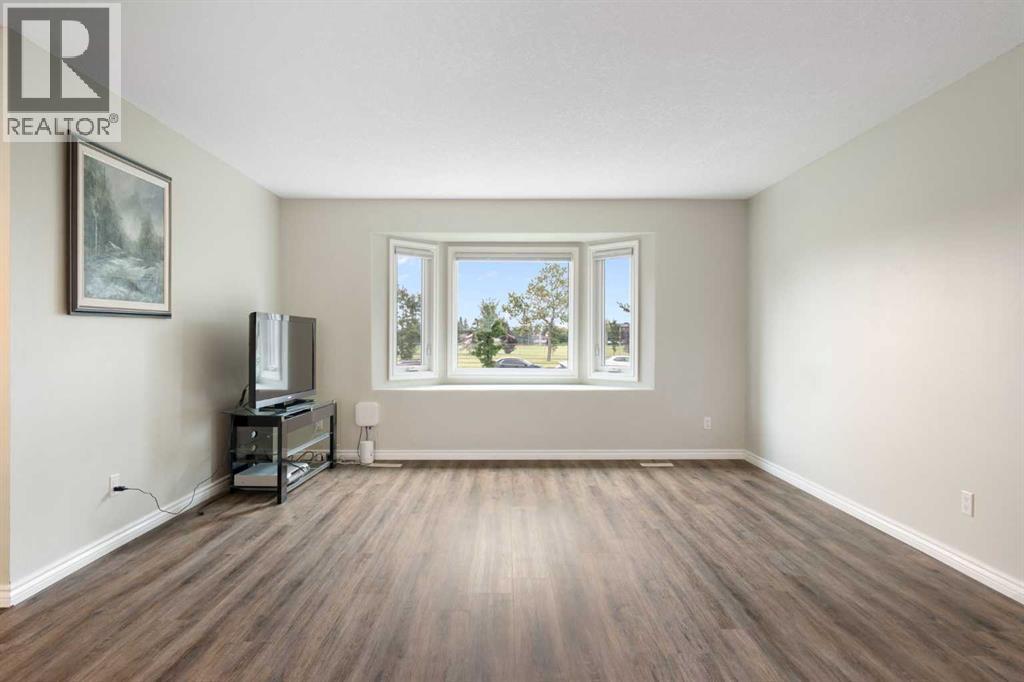 5259 Rundleview Road NE - 9