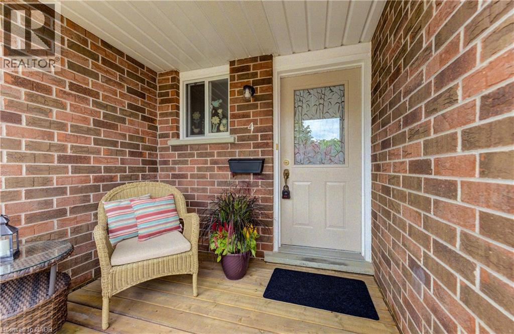 360 CORNRIDGE Place Unit# 4 — photo 2