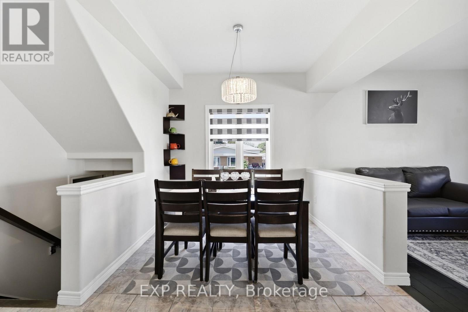 665 GREENHILL AVENUE N - 19