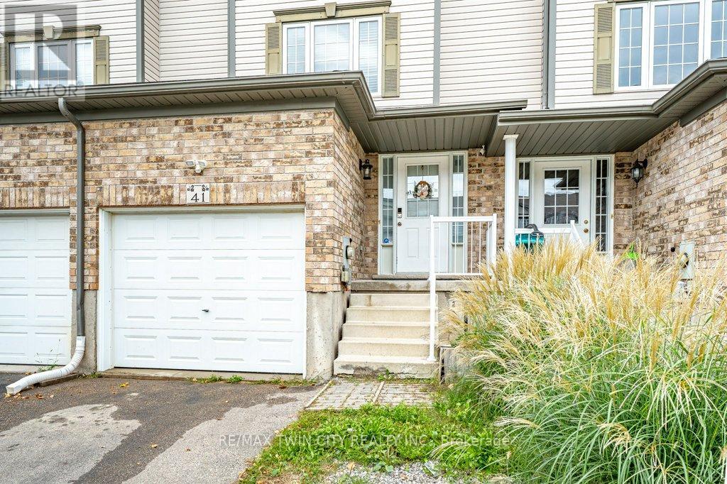 41 MADELEINE STREET, Kitchener — photo 3