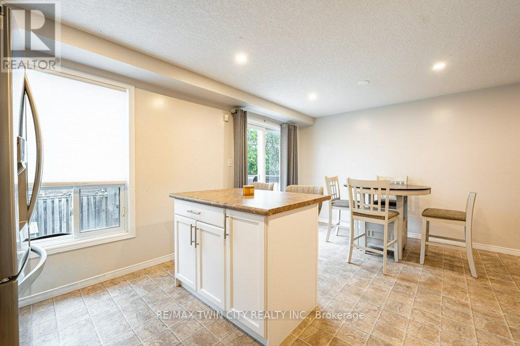 41 MADELEINE STREET, Kitchener — photo 9