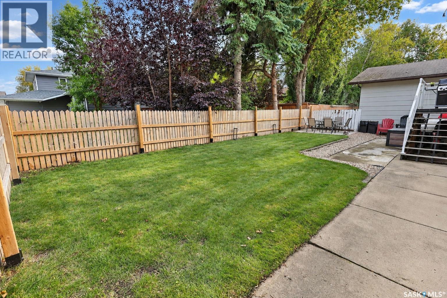 3391 Dent CRESCENT - 39