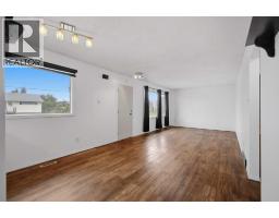 3pc Bathroom - 5420 55 Street, Ponoka, AB T4J1L8 Photo 9