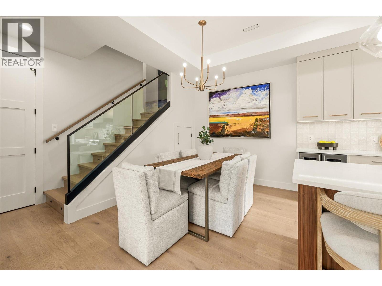 2 2435 Taylor Crescent, Kelowna