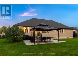 221 Oriole Crescent, Petawawa, ON K8H0A7 Photo 48