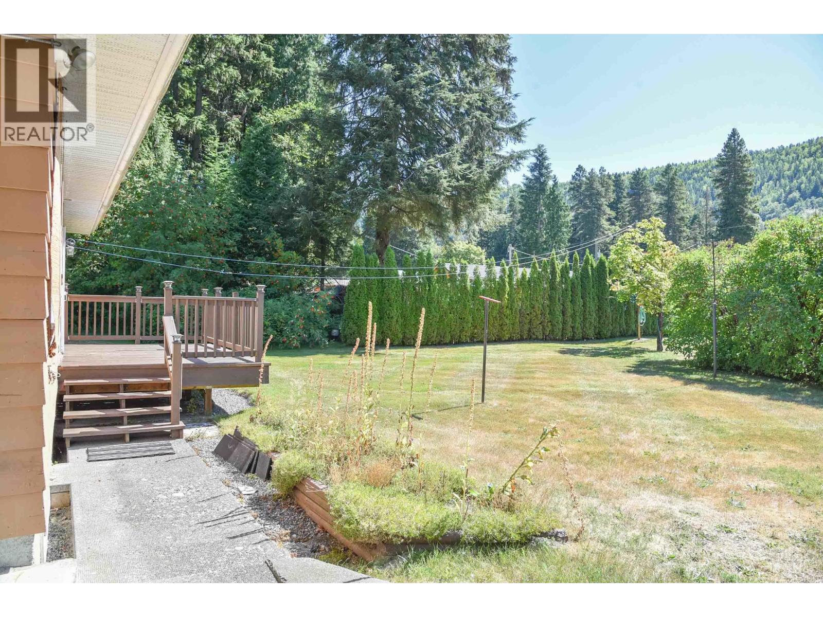 4643 QUEENSWAY DRIVE - 29