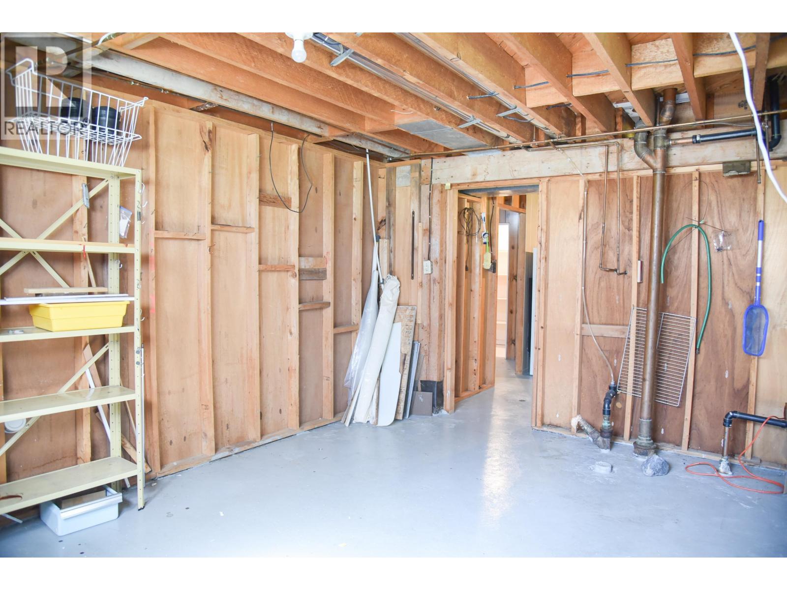 4643 QUEENSWAY DRIVE - Image 27