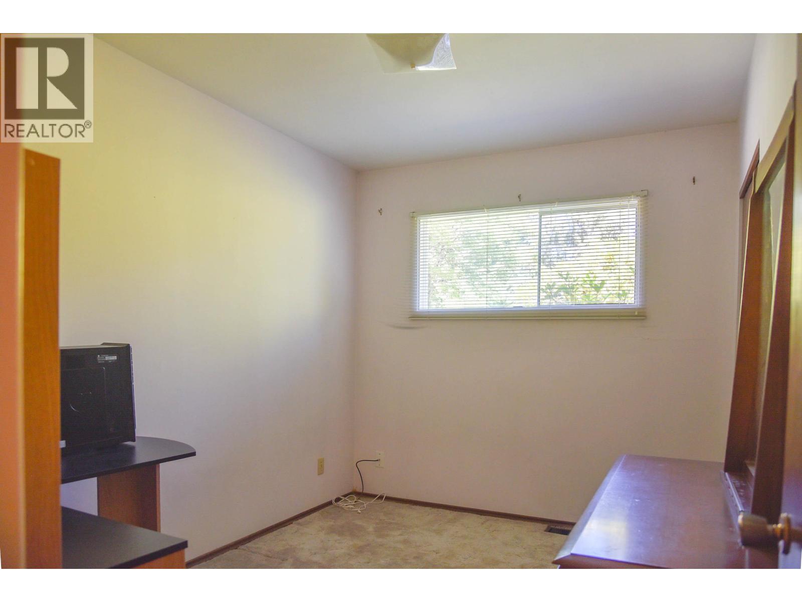 4643 QUEENSWAY DRIVE - Image 16