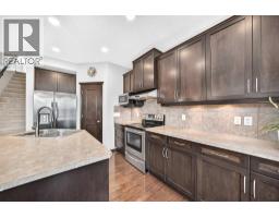 Bedroom - 27 Pantego Way Nw, Calgary, AB T3K0C3 Photo 10