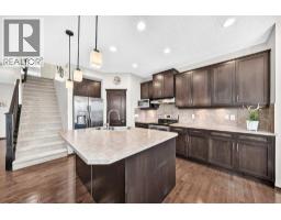 4pc Bathroom - 27 Pantego Way Nw, Calgary, AB T3K0C3 Photo 11