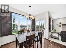 Bedroom - 27 Pantego Way Nw, Calgary, AB T3K0C3 Photo 12