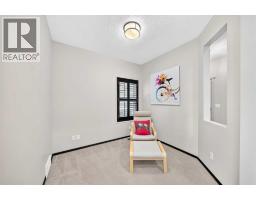 Primary Bedroom - 27 Pantego Way Nw, Calgary, AB T3K0C3 Photo 16