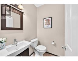 27 Pantego Way Nw, Calgary, AB T3K0C3 Photo 20