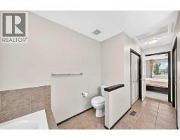 27 Pantego Way Nw, Calgary, AB T3K0C3 Photo 28