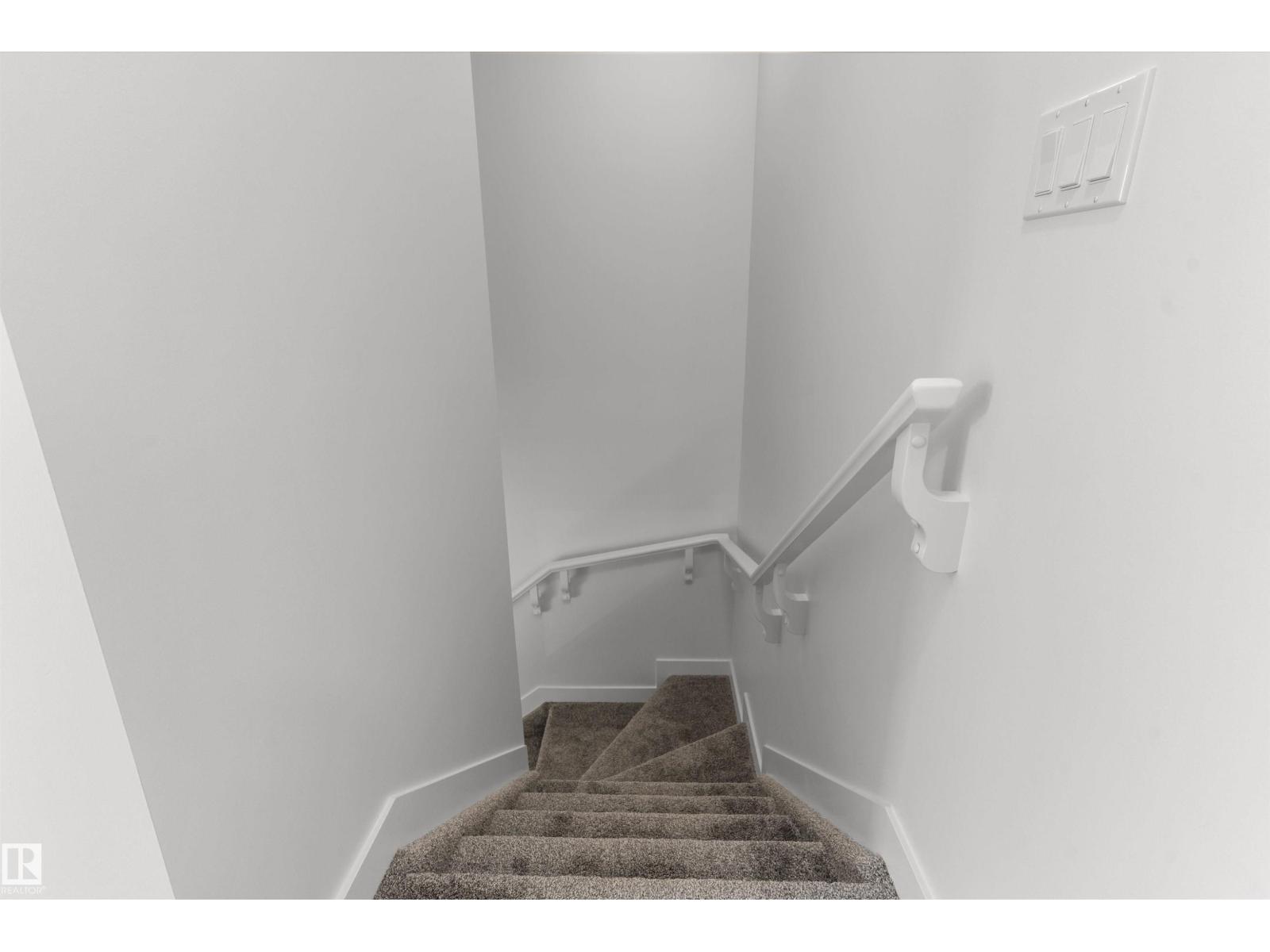 21 Elis Li, Easton — photo 16 of 30