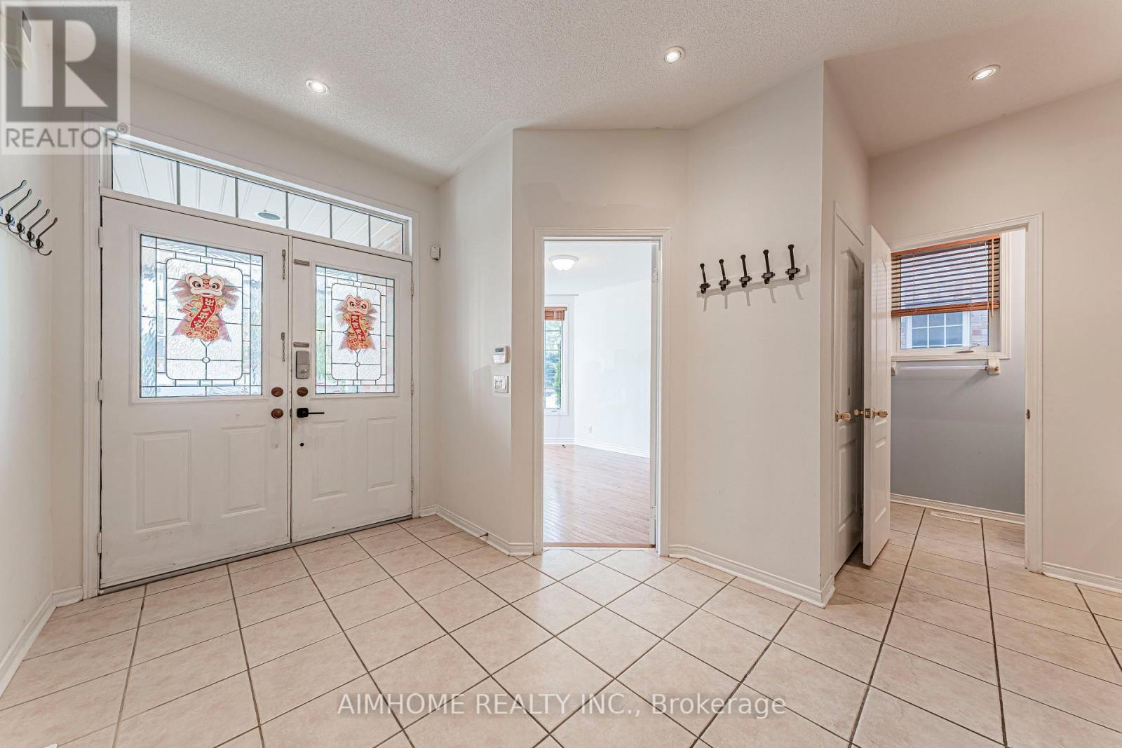 48 RED ASH DRIVE - 39