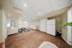 42 Briarlynn Road, Winnipeg, MB R3T6A2 Photo 33