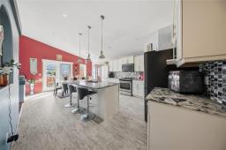 Laundry room - 42 Briarlynn Road, Winnipeg, MB R3T6A2 Photo 10