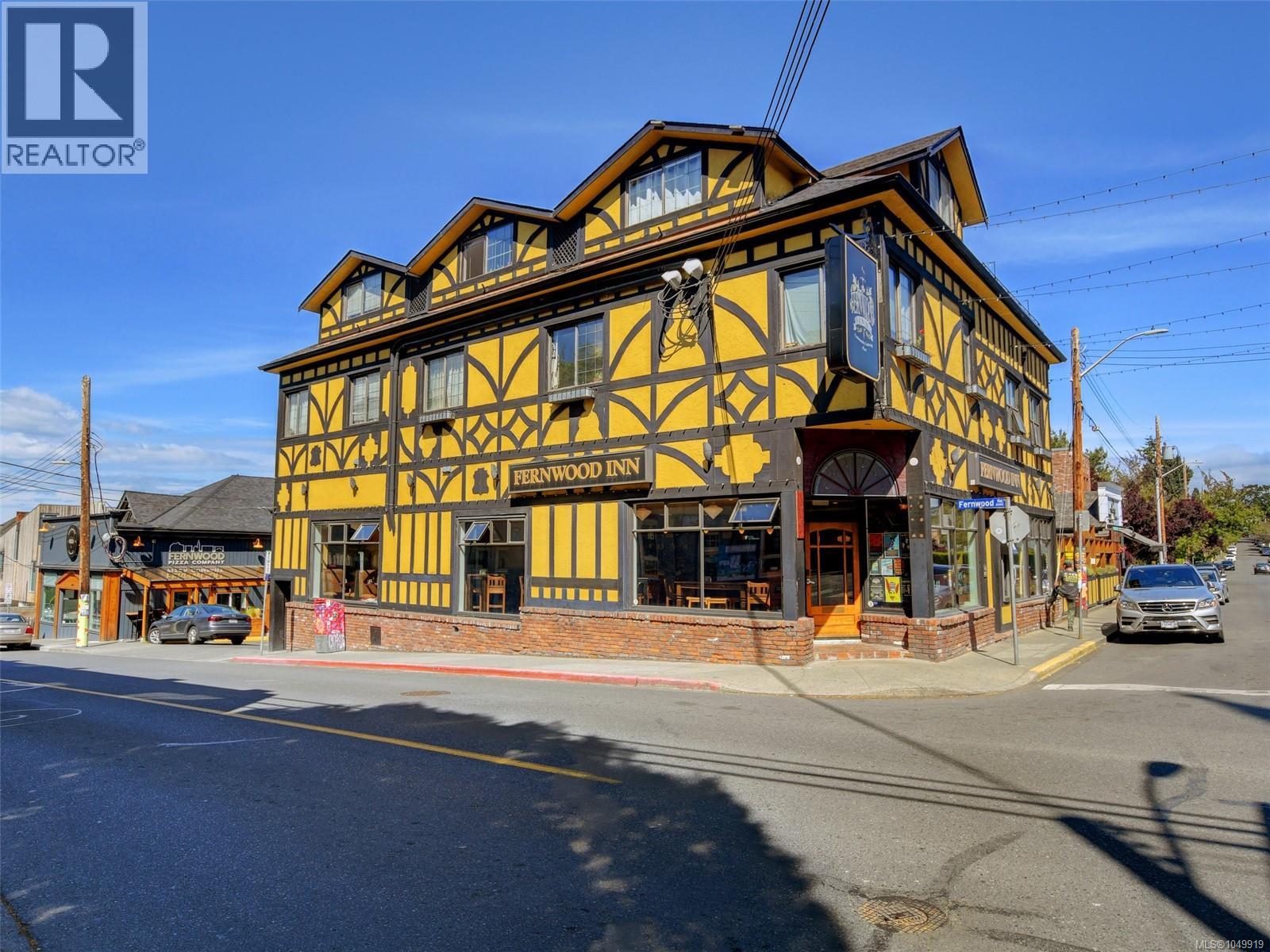 1814 Belmont Ave - 67