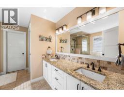 216 Montclair Place, Cochrane Lake, AB T4C0A8 Photo 22