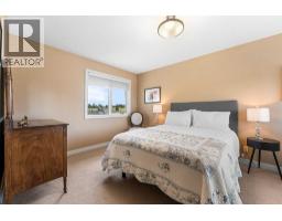 216 Montclair Place, Cochrane Lake, AB T4C0A8 Photo 27