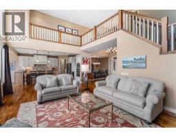4pc Bathroom - 216 Montclair Place, Cochrane Lake, AB T4C0A8 Photo 9