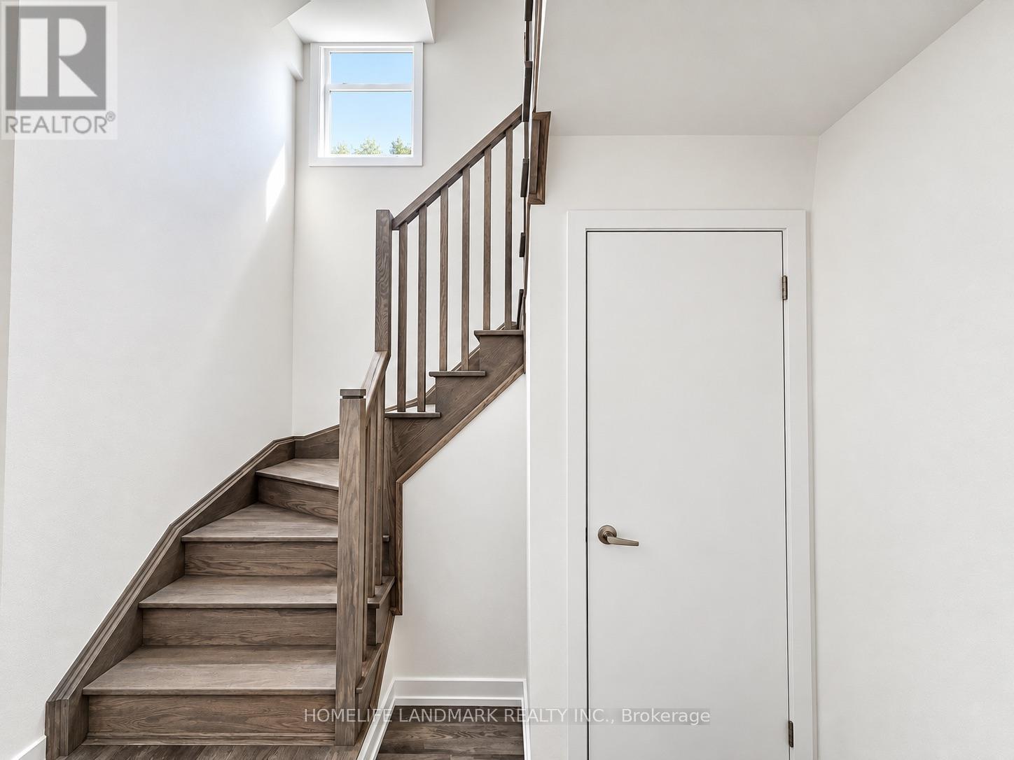 3 Bancroft Lane East — photo 4