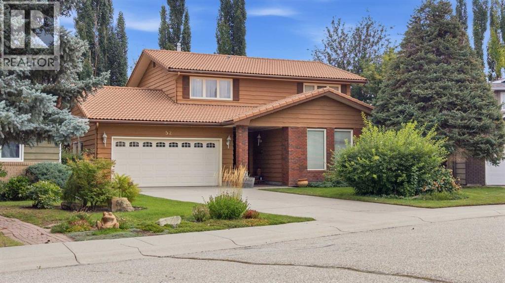 Property for sale at 52 Parkvalley Place SE
