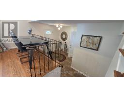 13 Ridgeburn Gate, Ottawa, ON K1B4C7 Photo 15