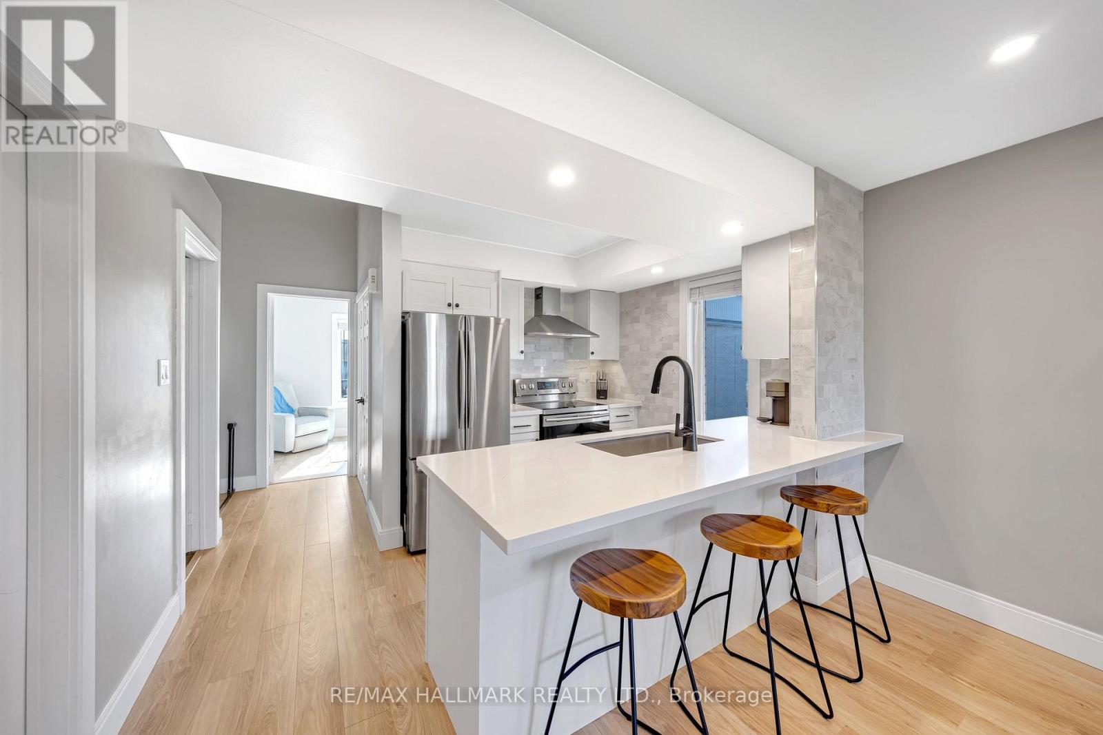 3 - 106 PETRA WAY, Whitby (Pringle Creek) — photo 4