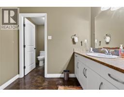1321 Clear View Pl, Comox, BC V9M3R3 Photo 36