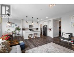 Bedroom - 47 Lucas Terrace Nw, Calgary, AB T3P1P9 Photo 9