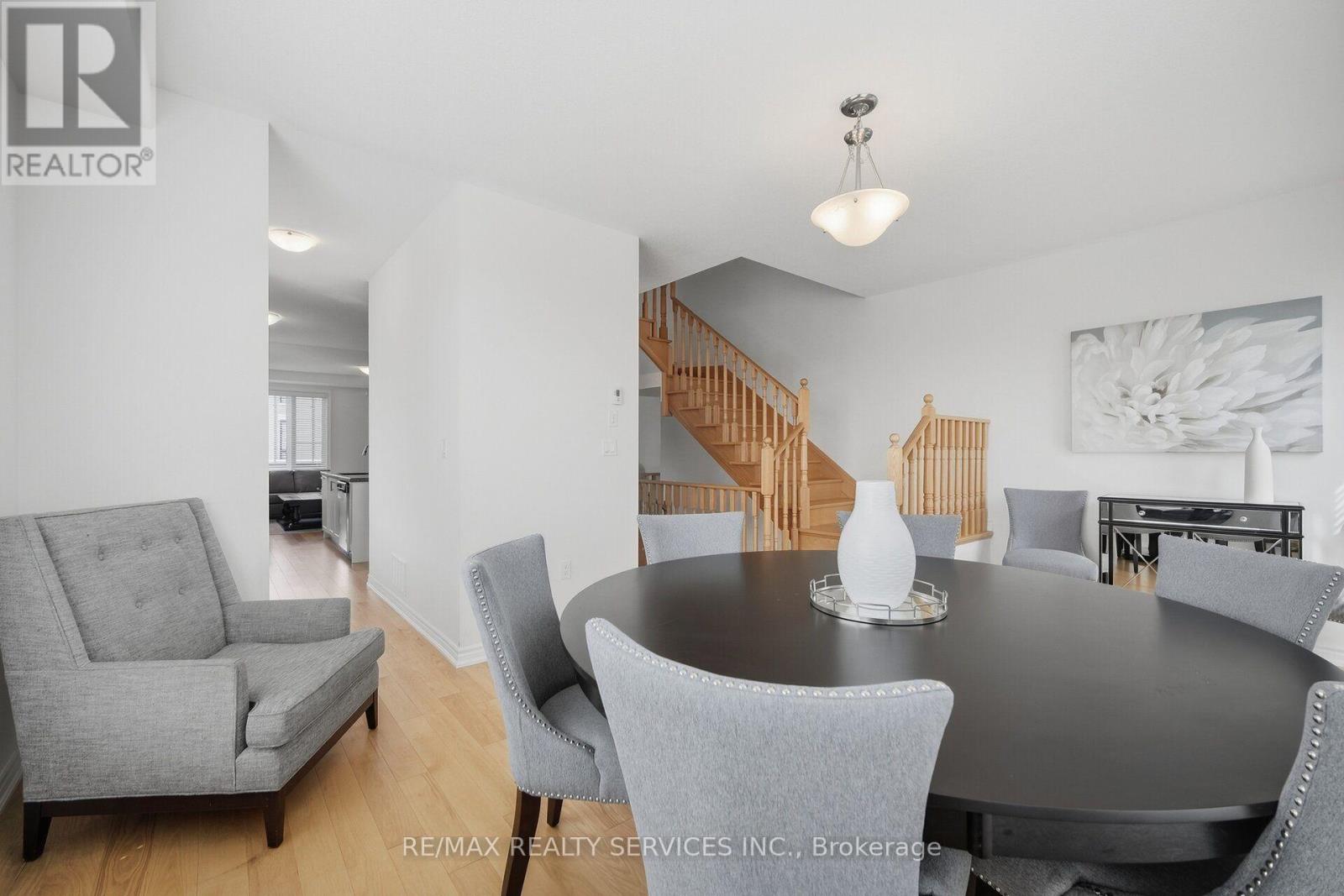 274 Carnwith Drive East, Whitby, ON photo 18