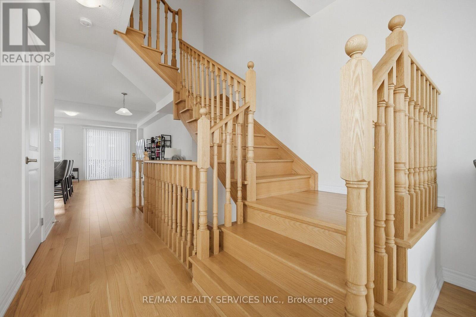 274 Carnwith Drive East, Whitby, ON photo 20